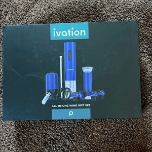 Ivation All-in-One Wine Gift Set - Blue